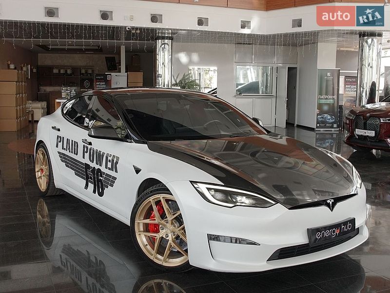 Tesla Model S 2023