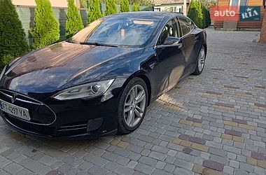 Ліфтбек Tesla Model S 2013 в Івано-Франківську