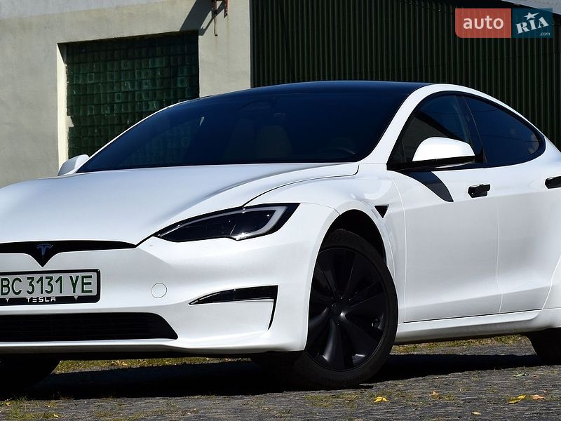 Ліфтбек Tesla Model S 2023 в Дрогобичі