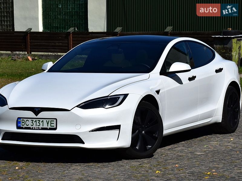 Tesla Model S 2023