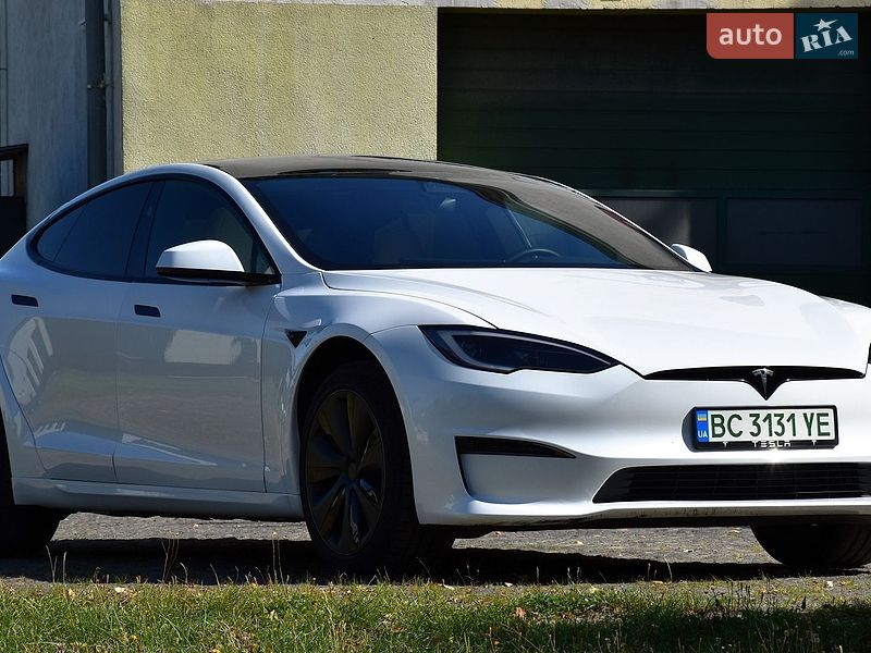 Ліфтбек Tesla Model S 2023 в Дрогобичі