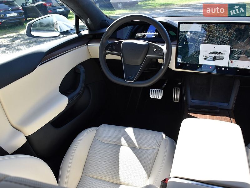 Ліфтбек Tesla Model S 2023 в Дрогобичі