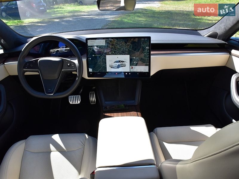 Ліфтбек Tesla Model S 2023 в Дрогобичі