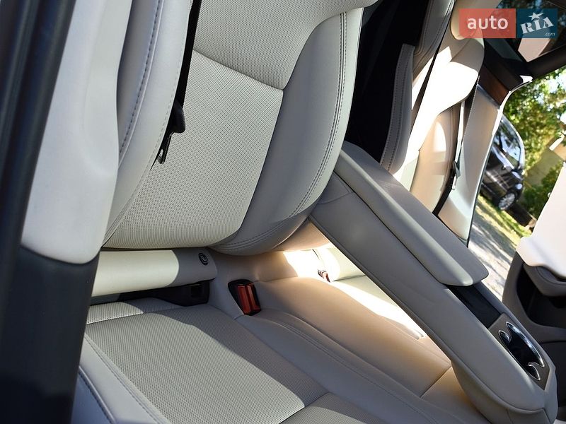Ліфтбек Tesla Model S 2023 в Дрогобичі