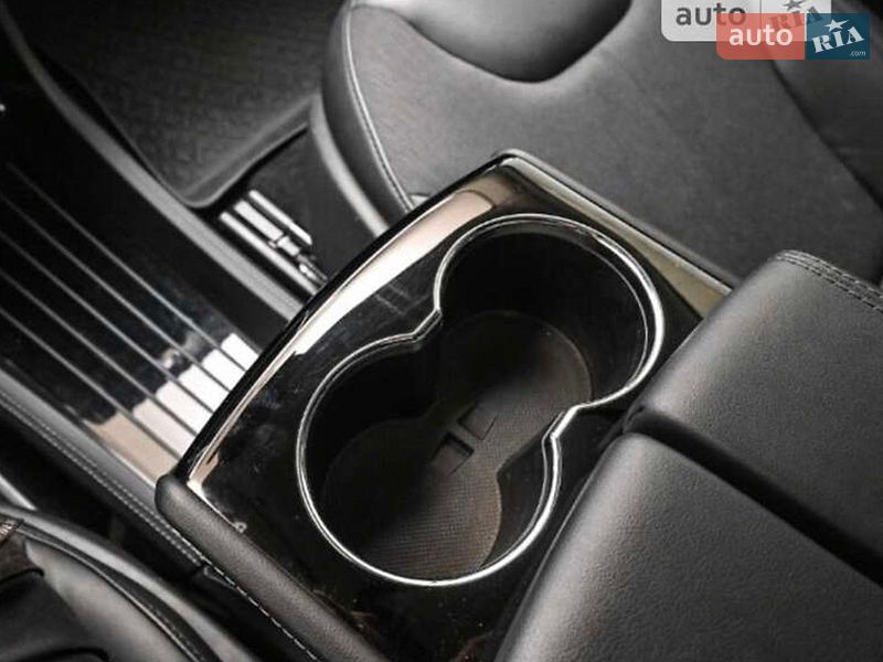 Ліфтбек Tesla Model S 2015 в Рівному фото 54 Ліфтбек Tesla Model S 2015 в Рівному