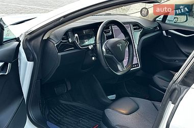Лифтбек Tesla Model S 2015 в Тернополе