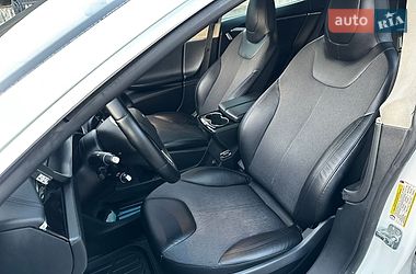 Лифтбек Tesla Model S 2015 в Тернополе