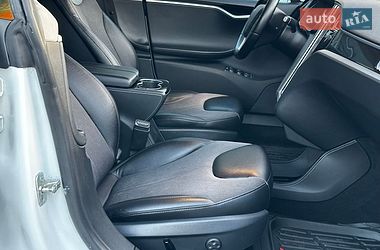 Лифтбек Tesla Model S 2015 в Тернополе