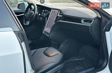 Лифтбек Tesla Model S 2015 в Тернополе
