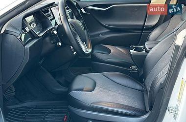 Лифтбек Tesla Model S 2015 в Тернополе
