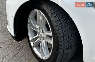 Лифтбек Tesla Model S 2015 в Тернополе