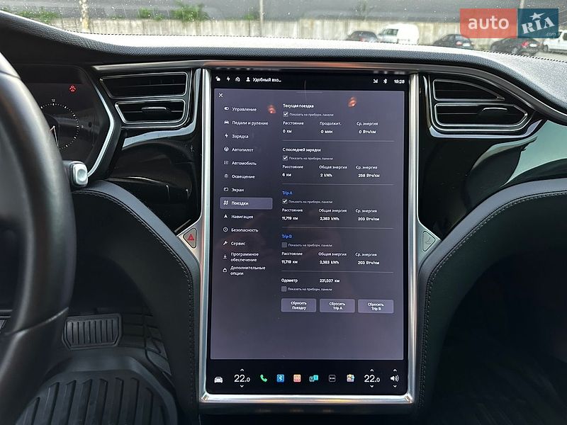 Лифтбек Tesla Model S 2015 в Тернополе