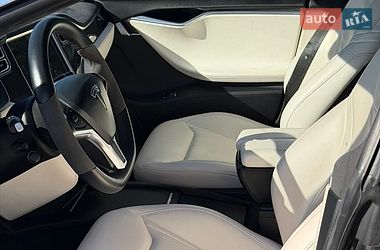 Лифтбек Tesla Model S 2016 в Киеве