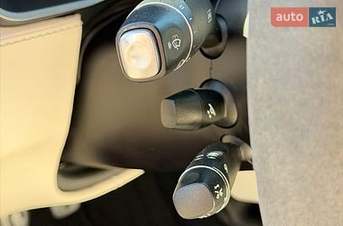 Лифтбек Tesla Model S 2016 в Киеве