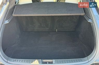 Лифтбек Tesla Model S 2016 в Киеве
