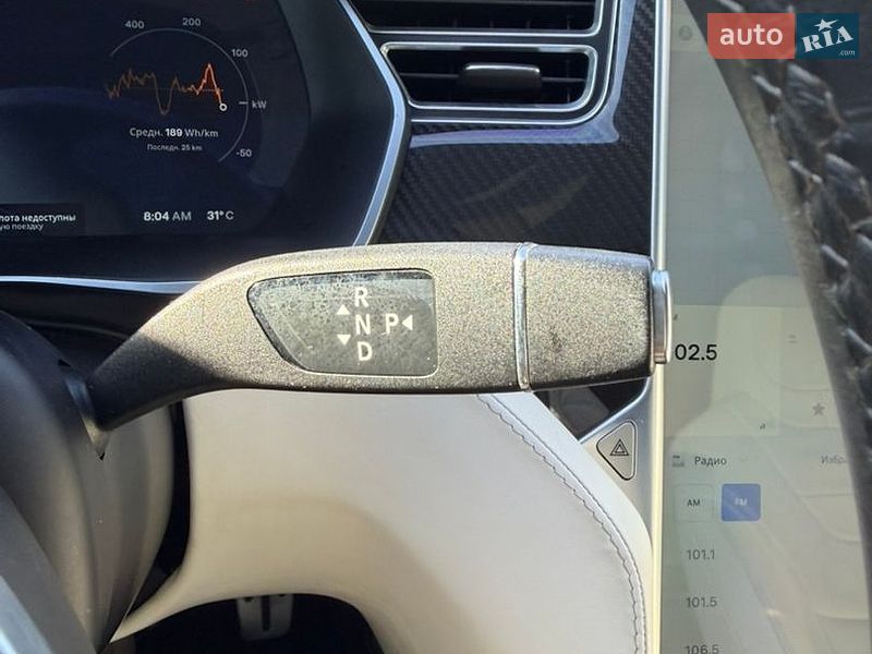Лифтбек Tesla Model S 2016 в Киеве