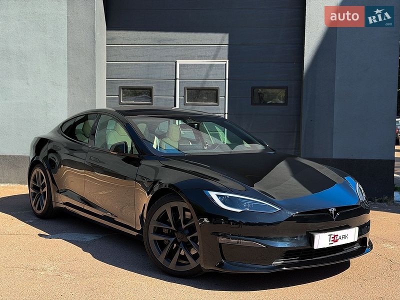 Tesla Model S 2024