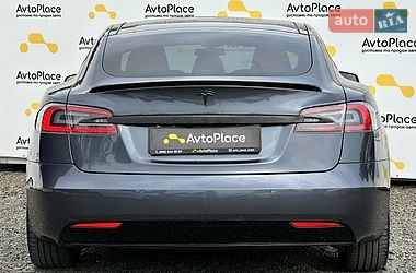 Лифтбек Tesla Model S 2016 в Луцке