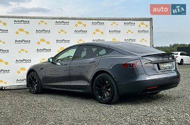 Лифтбек Tesla Model S 2016 в Луцке