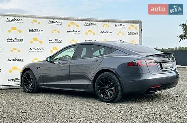 Лифтбек Tesla Model S 2016 в Луцке