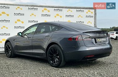 Лифтбек Tesla Model S 2016 в Луцке