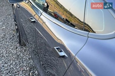 Лифтбек Tesla Model S 2016 в Луцке