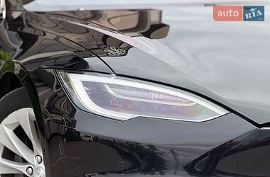 Лифтбек Tesla Model S 2017 в Стрые