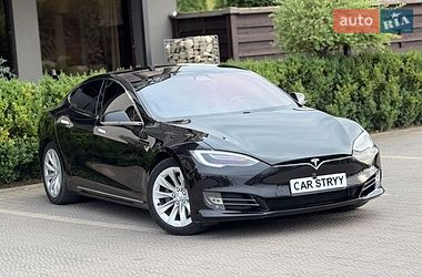 Лифтбек Tesla Model S 2017 в Стрые