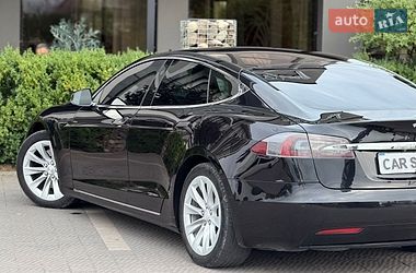Лифтбек Tesla Model S 2017 в Стрые