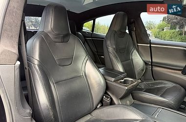 Лифтбек Tesla Model S 2017 в Стрые