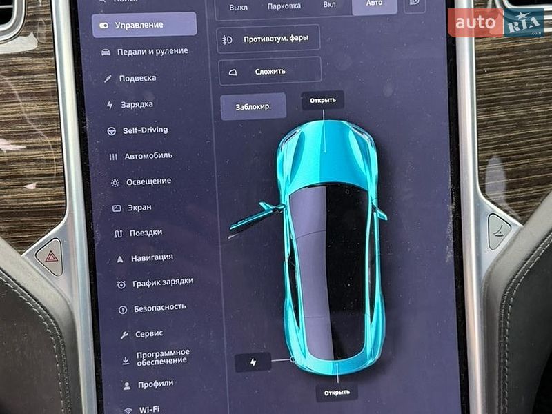 Лифтбек Tesla Model S 2017 в Стрые
