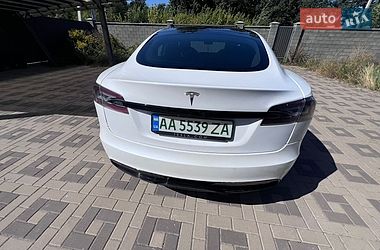 Ліфтбек Tesla Model S 2021 в Києві