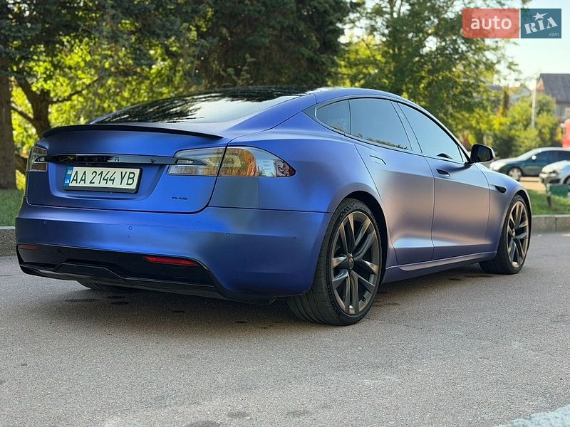 Ліфтбек Tesla Model S 2021 в Києві