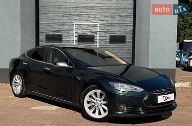 Лифтбек Tesla Model S 2013 в Киеве Лифтбек Tesla Model S 2013 в Киеве