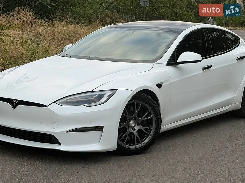 Tesla Model S 2022