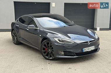Лифтбек Tesla Model S 2020 в Тернополе