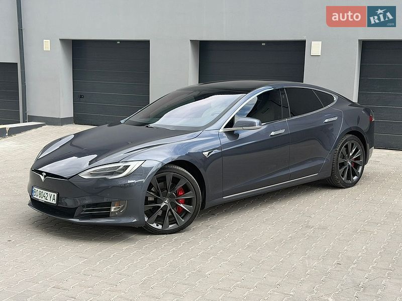 Лифтбек Tesla Model S 2020 в Тернополе
