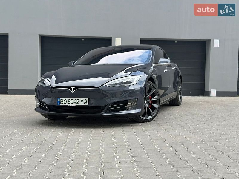 Лифтбек Tesla Model S 2020 в Тернополе