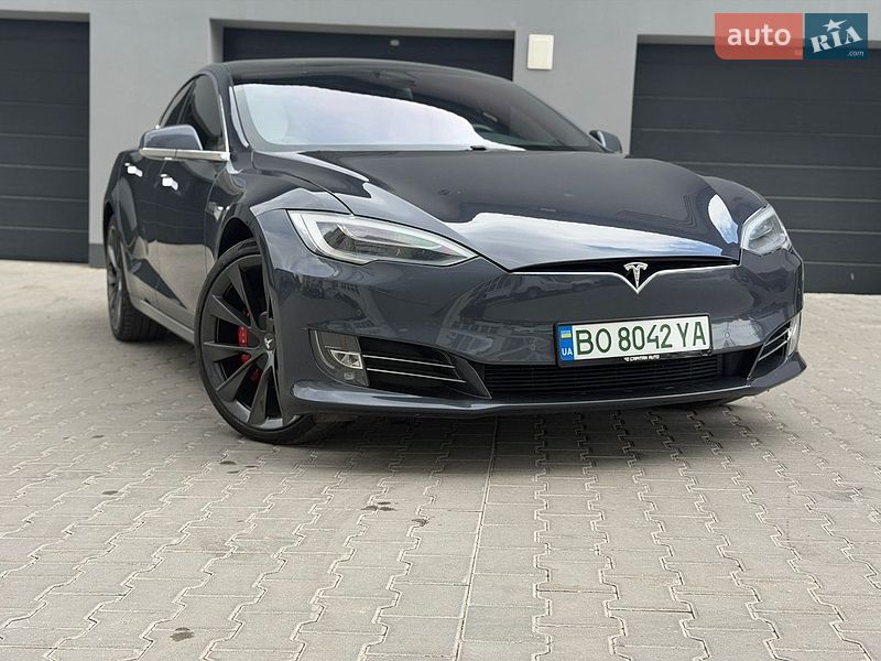 Лифтбек Tesla Model S 2020 в Тернополе