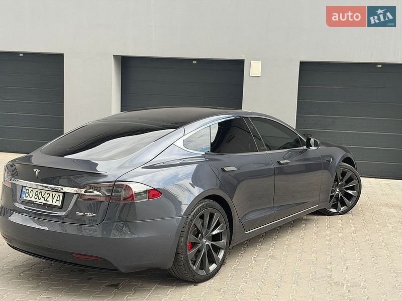 Лифтбек Tesla Model S 2020 в Тернополе
