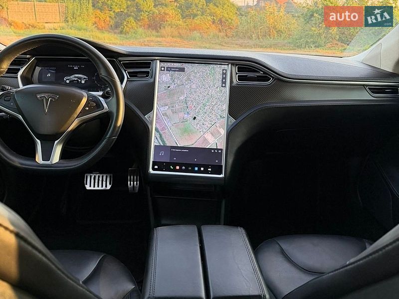 Ліфтбек Tesla Model S 2014 в Одесі