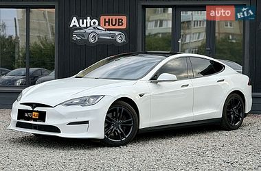 Ліфтбек Tesla Model S 2013 в Полтаві