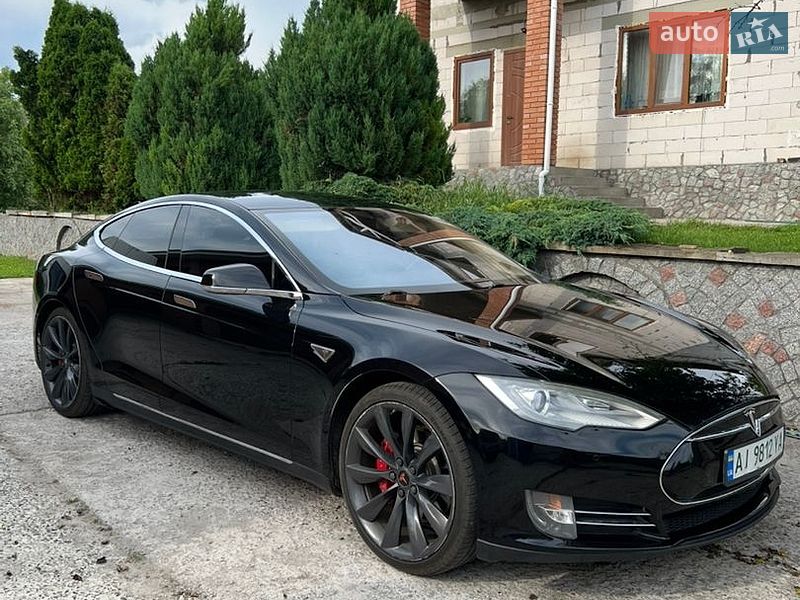 Лифтбек Tesla Model S 2014 в Обухове