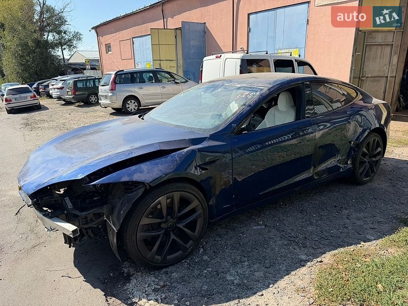 Лифтбек Tesla Model S 2021 в Хмельницком