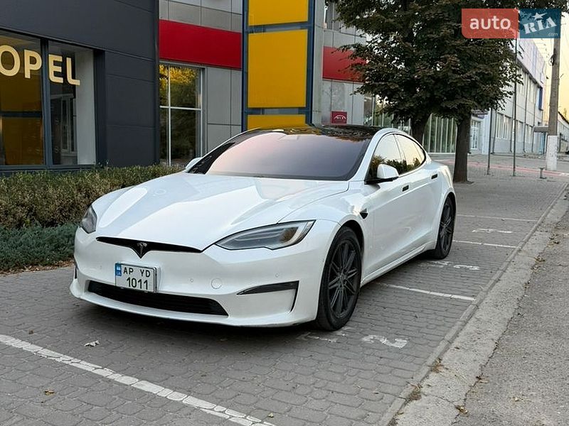 Ліфтбек Tesla Model S 2021 в Дніпрі фото 14 Ліфтбек Tesla Model S 2021 в Дніпрі