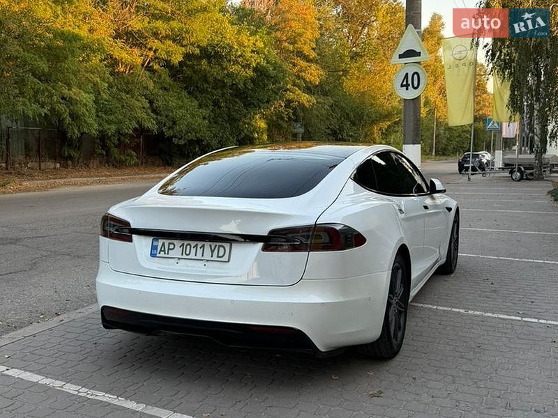 Ліфтбек Tesla Model S 2021 в Дніпрі фото 21 Ліфтбек Tesla Model S 2021 в Дніпрі