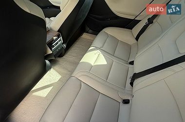 Лифтбек Tesla Model S 2018 в Виннице