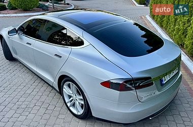 Лифтбек Tesla Model S 2013 в Трускавце