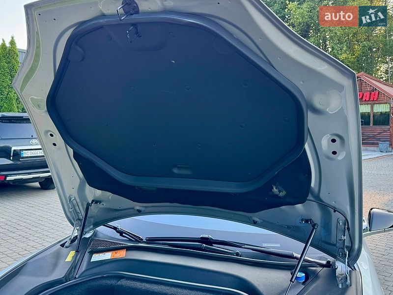 Лифтбек Tesla Model S 2013 в Трускавце