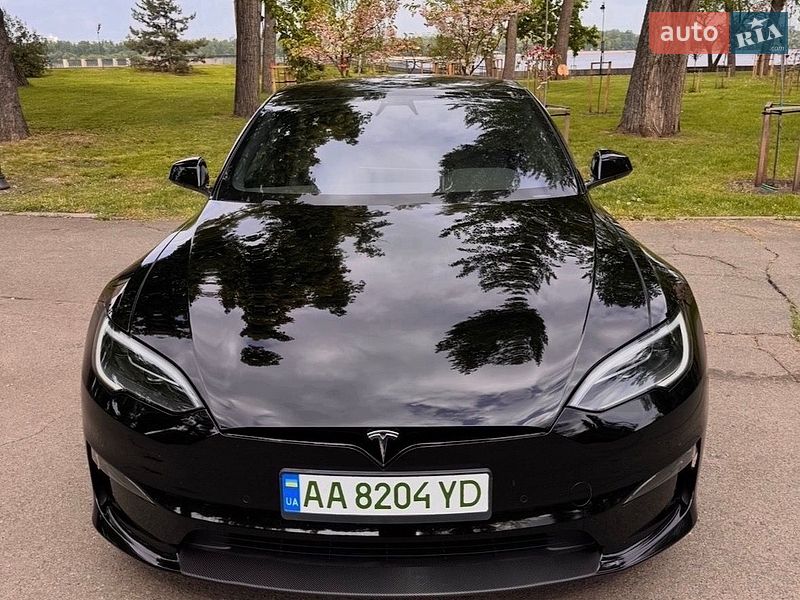 Лифтбек Tesla Model S 2022 в Киеве